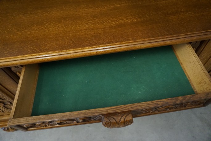 KOMODA DĘBOWA RZĘŹBIONA Z NADSTAWKĄ SZER. 245 CM