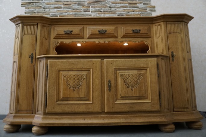 KOMODA WYSOKA Z LITEGO DĘBU PODŚWIETLANA SUPER...