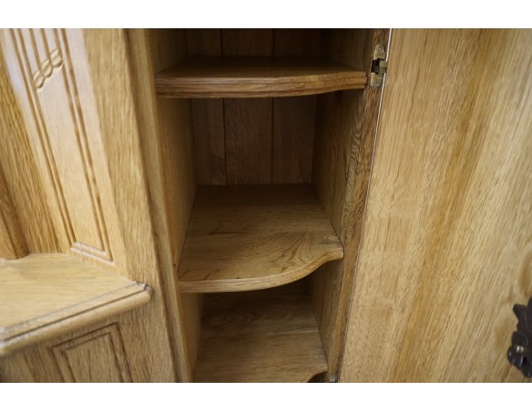 KOMODA WYSOKA Z LITEGO DĘBU PODŚWIETLANA SUPER SZER. 192 CM