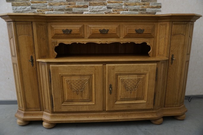 KOMODA WYSOKA Z LITEGO DĘBU PODŚWIETLANA SUPER...