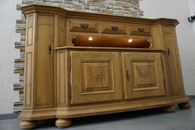 KOMODA WYSOKA Z LITEGO DĘBU PODŚWIETLANA SUPER...