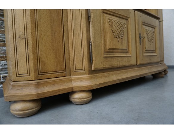 KOMODA WYSOKA Z LITEGO DĘBU PODŚWIETLANA SUPER SZER. 192 CM