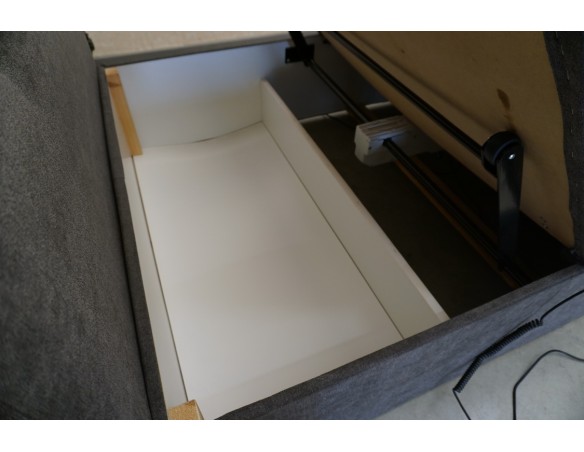 ŁÓŻKO Z ELEKTRYCZNYM STELAŻEM + MATERAC 120x200 CM