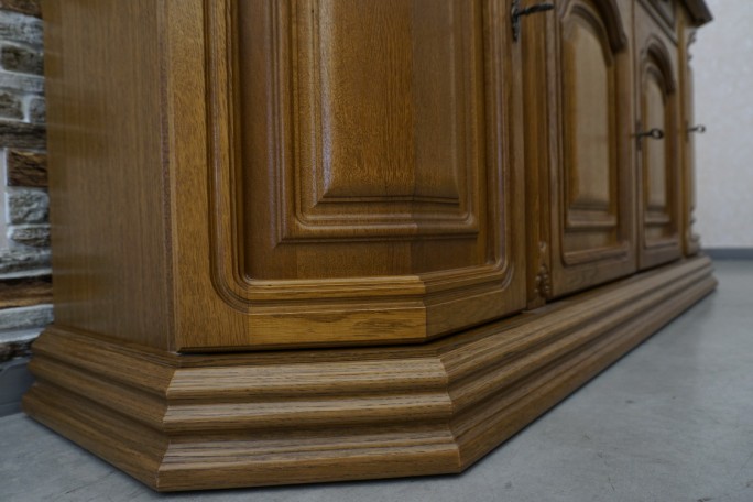 KOMODA DĘBOWA 4 DRZWIOWA SZER. 182 CM