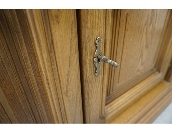 KOMODA DĘBOWA 3 DRZWIOWA SZER. 158 CM