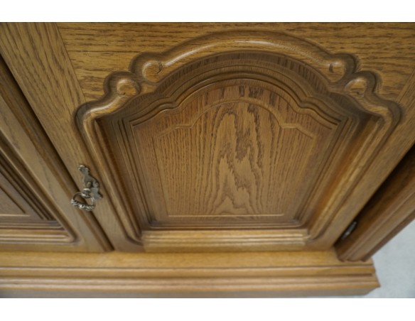 KOMODA DĘBOWA 3 DRZWIOWA SZER. 158 CM