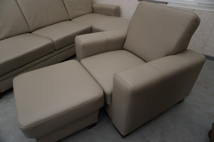 SKÓRA NATURALNA BEŻOWA NAROŻNA Z FUNKCJĄ SPANIA...