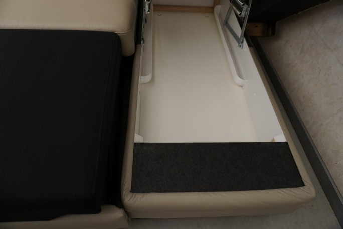 SKÓRA NATURALNA BEŻOWA NAROŻNA Z FUNKCJĄ SPANIA...