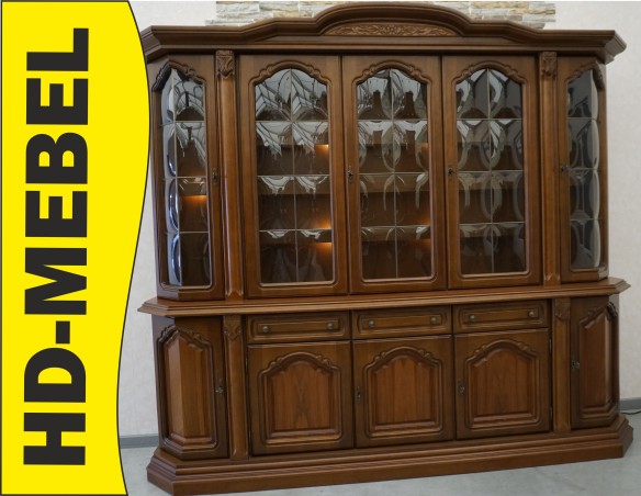 WITRYNA Z KOMODĄ ORZECHOWA PODŚWIETLANA SZER. 232 CM