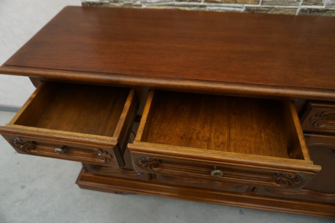 KOMODA ORZECHOWA 4 DRZWIOWA SZER. 180 CM