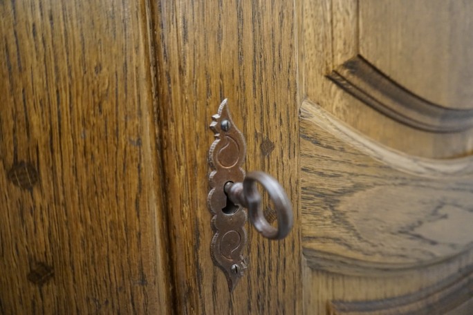 SZAFA DĘBOWA Z LITEGO DĘBU 2 DRZWIOWA SZER. 152 CM