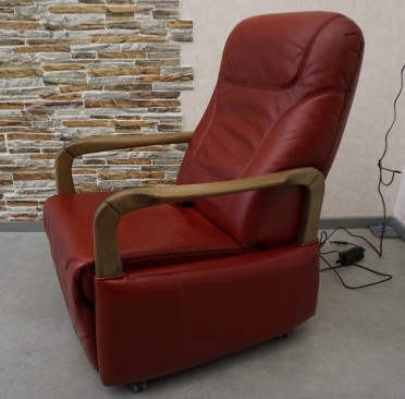 FOTEL ELEKTRYCZNY STEROWANY PILOTEM + FUNKCJA POMOCY... 2