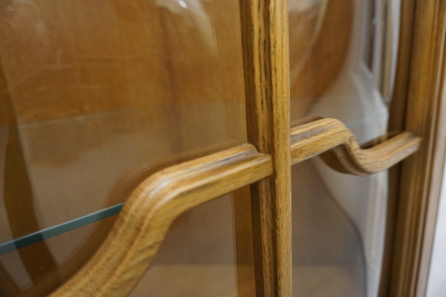 WITRYNA Z KOMODĄ NAROŻNA DĘBOWA 65x65 CM