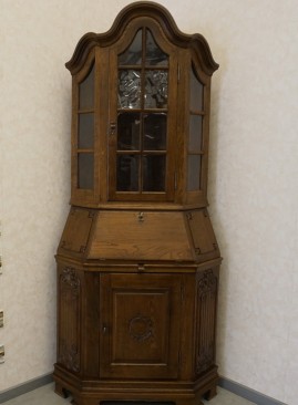 SEKRETARZYK Z WITRYNA LITY DĄB NAROŻNY CIEMNY 67x67 CM 2