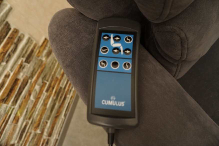 FOTEL ELEKTRYCZNY NA PILOTA FUNKCJA POMOCY WSTAWANIA CUMULUS