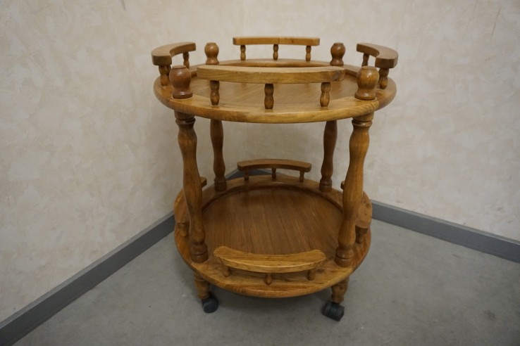 BAREK DĘBOWY NA KÓŁKACH 52/52 CM