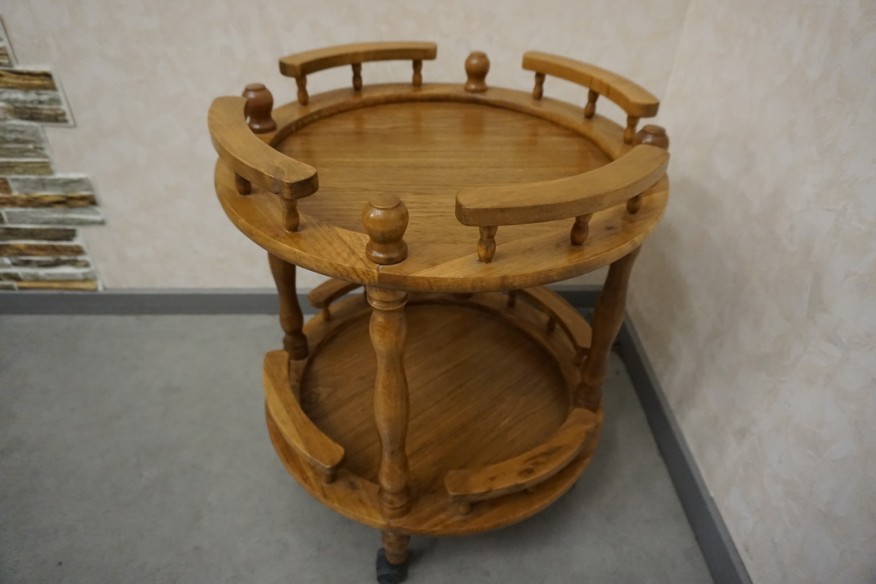 BAREK DĘBOWY NA KÓŁKACH 52/52 CM