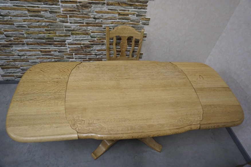 STÓŁ Z LITEGO DĘBU ROZKŁADANY + 4 KRZESŁA SZER. 120/194 CM