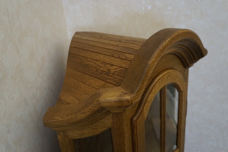 WITRYNA NAROŻNA SERWANTKA Z LITEGO DĘBU 57/57 CM