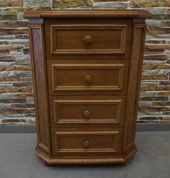 KOMODA MAŁA DĘBOWA 4 SZUFLADY SZER. 55 CM