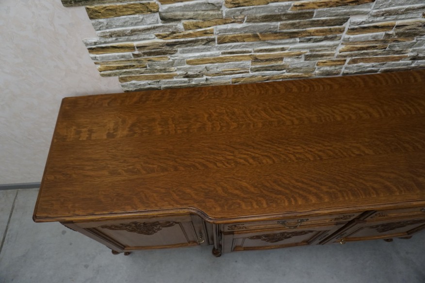 KOMODA DĘBOWA CHIPPENDALE SZER. 220 CM