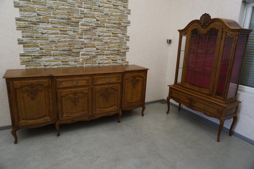 WITRYNA DĘBOWA STYL CHIPPENDALE SZER. 120 CM