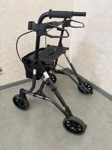 CHODZIK ROLLATOR NIEMIECKI DLA SENIORA REHABILITACYJNY LEKKI  DIETZ TAIMA M-ECO