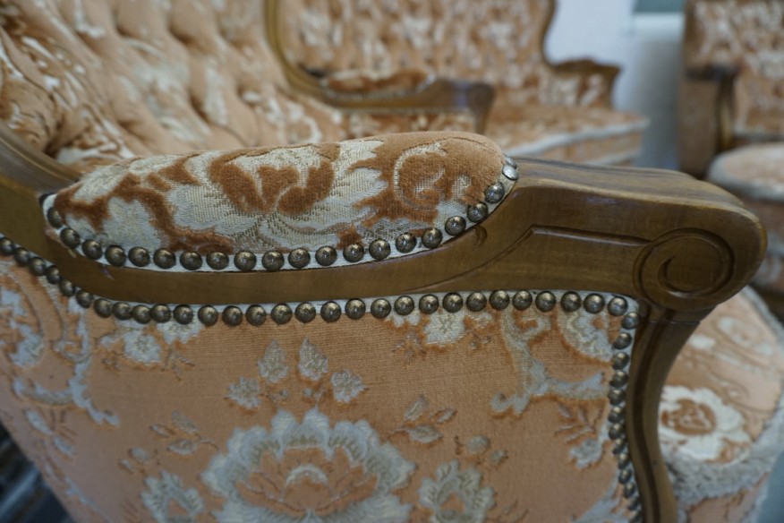 ZESTAW CHIPPENDALE LUDWIK FILIP SOFA 2 OSOBOWA + 2 FOTELE  + PODNÓŻEK - PUFA