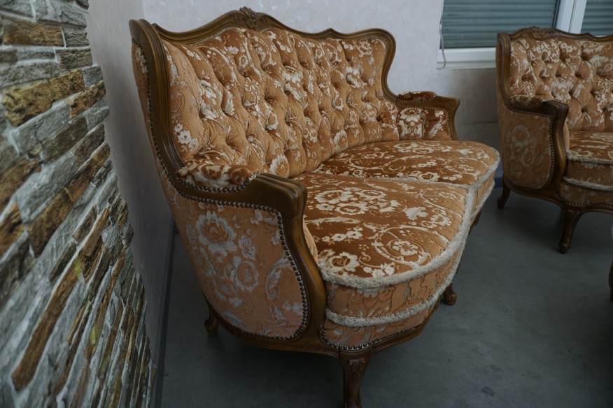 ZESTAW CHIPPENDALE LUDWIK FILIP SOFA 2 OSOBOWA + 2 FOTELE  + PODNÓŻEK - PUFA