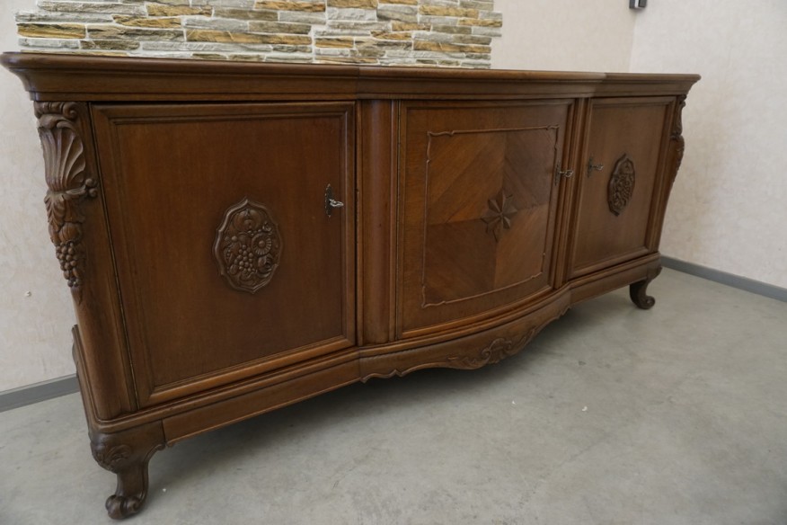KOMODA ORZECHOWA 3 DRZWIOWA SZER. 240 CM