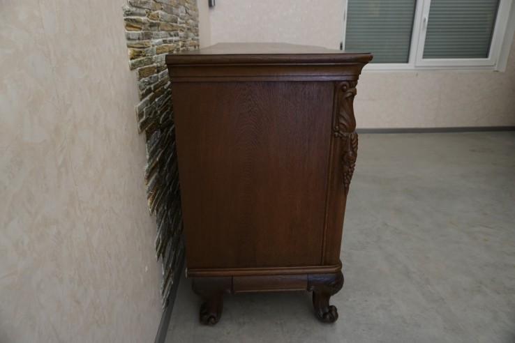 KOMODA ORZECHOWA 3 DRZWIOWA SZER. 240 CM