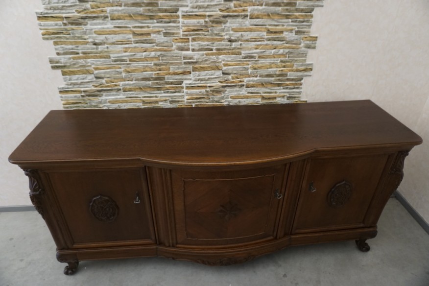 KOMODA ORZECHOWA 3 DRZWIOWA SZER. 240 CM
