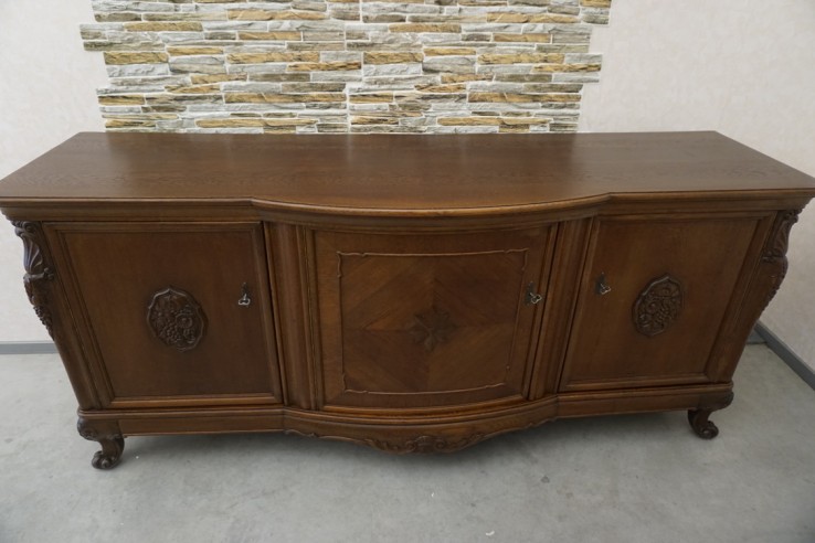 KOMODA ORZECHOWA 3 DRZWIOWA SZER. 240 CM