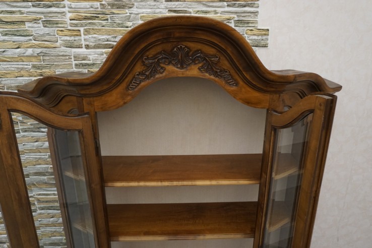 WITRYNA / BIBLIOTECZKA ORZECHOWA SZER. 136 CM