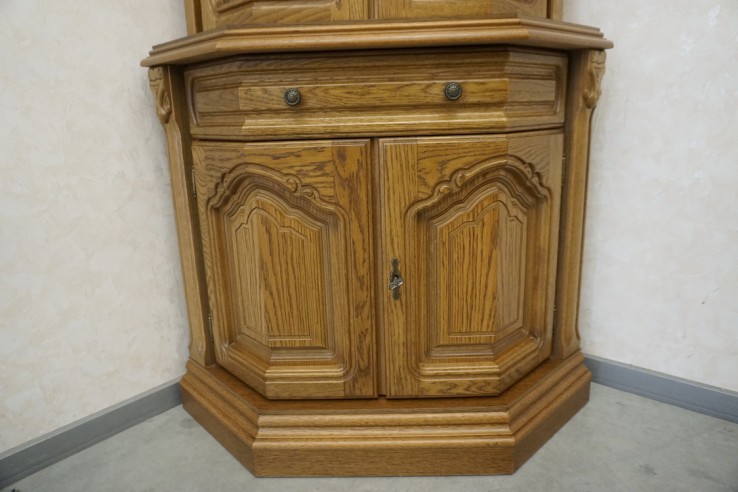 WITRYNA DĘBOWA NAROŻNA PODŚWIETLANA 65x65 CM