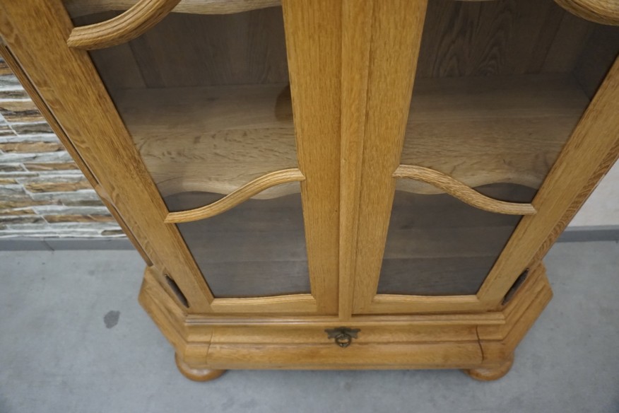 WITRYNA / BIBLIOTECZKA Z LITEGO NATURALNEGO DĘBU SZER. 102 CM