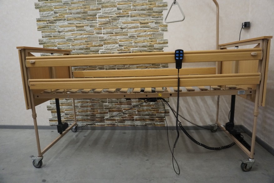 ŁÓZKO REHABILITACYJNE STEROWANE NA PILOTA 90x200