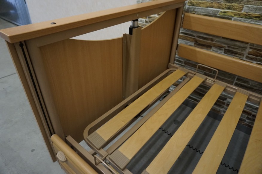ŁÓZKO REHABILITACYJNE STEROWANE NA PILOTA 90x200
