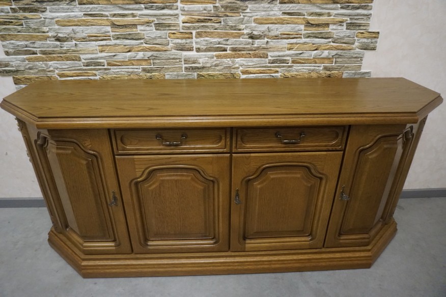KOMODA DĘBOWA 4 DRZWIOWA SZER. 185 CM