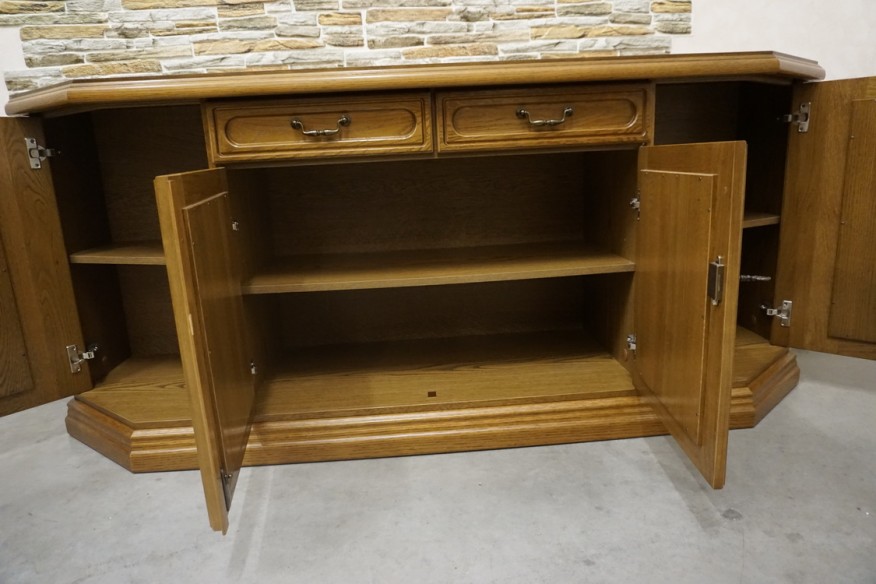 KOMODA DĘBOWA 4 DRZWIOWA SZER. 185 CM