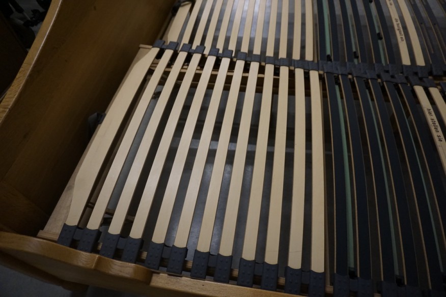ŁÓŻKO DĘBOWE DWUOSOBOWE Z LITEGO DĘBU 2 x STELAŻE REGULOWANE 100/200 CM