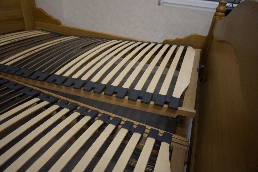 ŁÓŻKO DĘBOWE DWUOSOBOWE Z LITEGO DĘBU 2 x STELAŻE REGULOWANE 100/200 CM