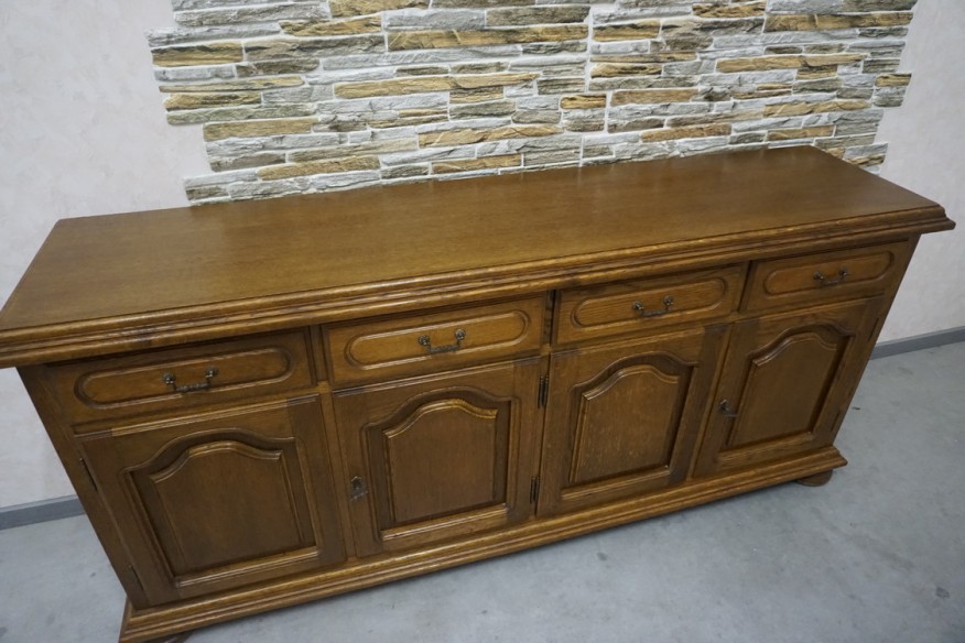 KOMODA DĘBOWA 4 DRZWIOWA SZER. 188 CM