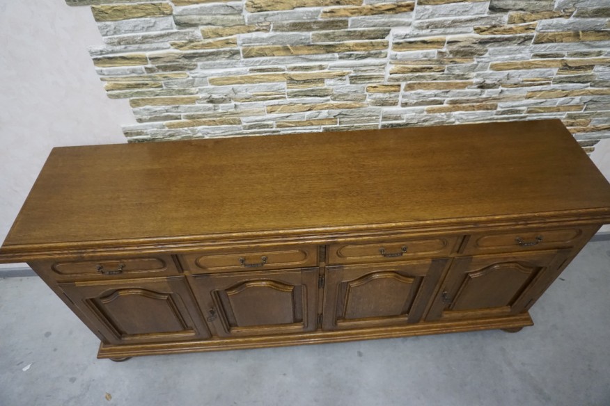 KOMODA DĘBOWA 4 DRZWIOWA SZER. 188 CM