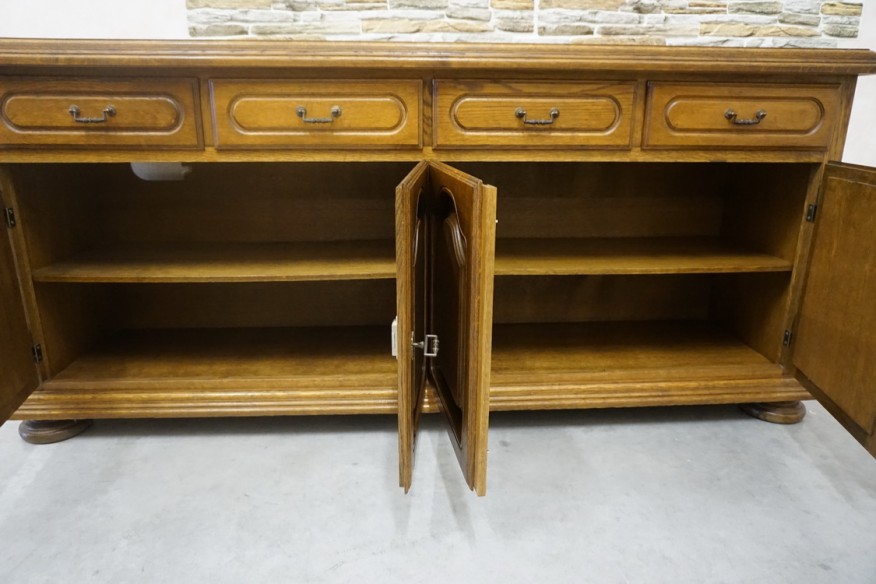 KOMODA DĘBOWA 4 DRZWIOWA SZER. 188 CM