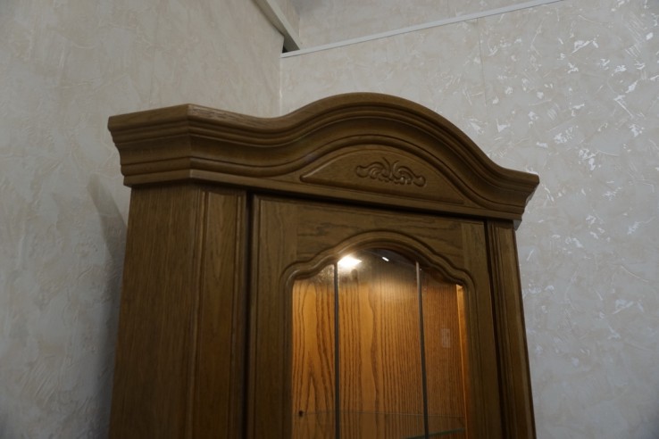 WITRYNA NAROŻNA DĘBOWA PODŚWIETLANA 56/56 CM