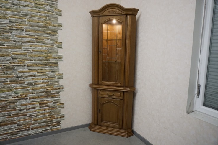 WITRYNA NAROŻNA DĘBOWA PODŚWIETLANA 56/56 CM